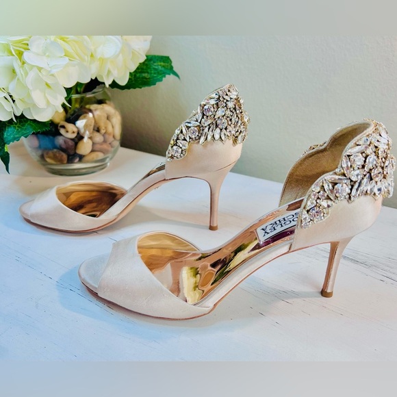 Badgley Mischka Collection Celeste Peep
Toe Pump, Cream with Crystals, Size 6 - Picture 1 of 12